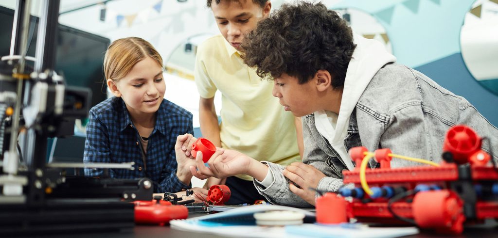 中央海岸文法学校（CCGS）